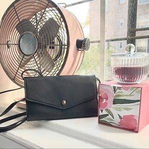 [Target] Black Clutch w/ Gold Detail & Strap